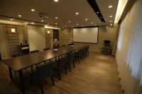 如家商旅飯店（丹東鴨綠江斷橋景區火車站店） - 2 星級