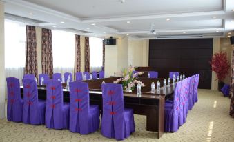 Shengshi Hotel (Guilin Vientiane City)