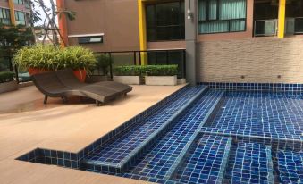 Cube Plus Condo Airport Bangkok