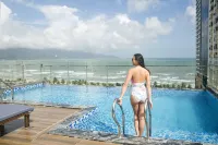Halina Hotel and Apartment - สระว่ายน้ำส่วนตัว