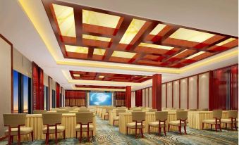 Huzhou Redwood Room Hotel (Taihu Moon Plaza)