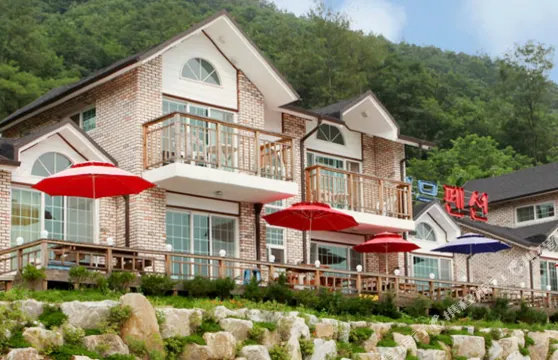 華川郡大樹度假屋