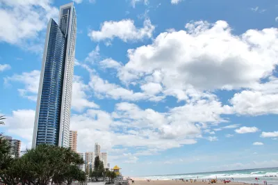 Soul on the Esplanade - HR Surfers Paradise