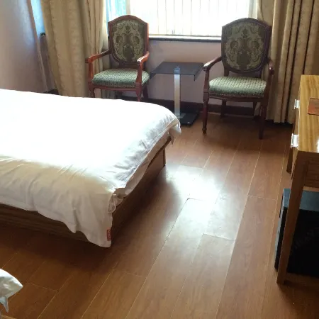 Yuyao chengwaicheng Hotel