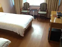 Yuyao chengwaicheng Hotel