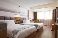Canal Time Hotel