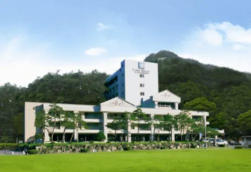 Lake Hills Sokrisan Hotel