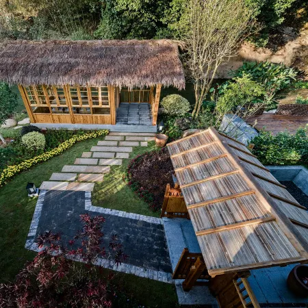 Wuyishan Six Shang · Waterfront Mountains and Beautiful Stays