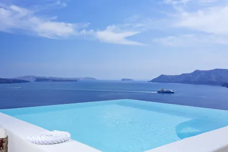 Canaves Oia Suites - Small Luxury Hotels of the World