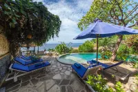 Blue Moon Villas Resort Hotel dekat Menara Suar Gili Selang
