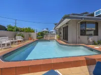 Camden Motor Inn - Beach