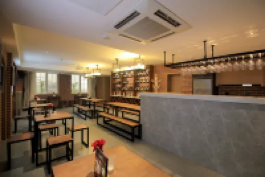 贊贊酒店（煙台漁人碼頭第二海水浴場店）