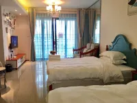 Yangjiang Hailing Island Chunnuan Huakai Apartment