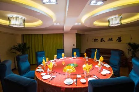 Zhongwei Shadu Hotel Отели рядом с достопримечательностью «Desert Escalator»