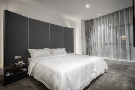 Ching Hotel
