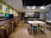 Park City Inn & Hostel Yonghe Taipei Hotel in zona Stazione della metropolitana Dingxi