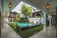 Garden Yard Inn Chiangmai - Hostels