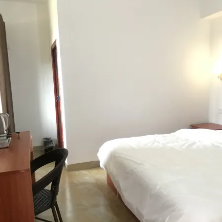 Dongxing Shangjing Business Hotel