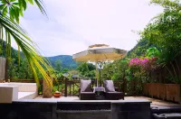 Rehai Hot Spring Resort · Yangshengge Các khách sạn gần Dagunguo Scenic Resort