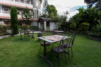Hotel Peninsula Hotels in Pokhara