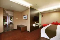 ASTON Pluit Hotel & Residence Hotel dekat Berly auto wheels