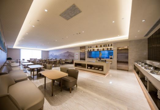 와이탄의 야경과 호텔 이미지