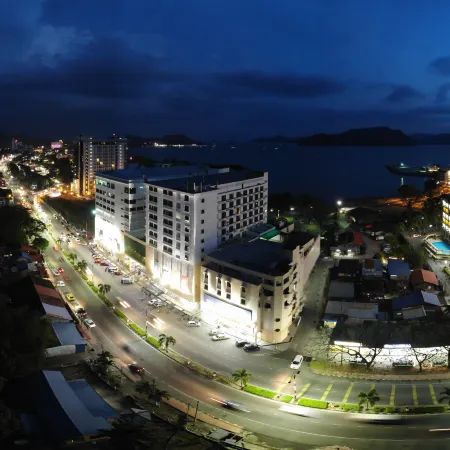 Hotel Langkasuka Langkawi Отели рядом с достопримечательностью «Площадь Орла»