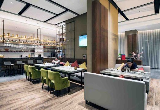 완신 호텔 객실