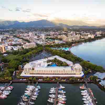 Shangri-La The Marina, Cairns Hotel Exterior