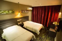 Kunlun Leju Hotel (Jiaozuo Wuzhi Yellow River Avenue Branch)