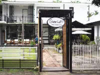 Sherloft Home & Hostel Hotels near Wat Phra Singh