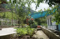 Foping County Youwei Chinese Inn Hotels near Hanzhong Foping Panda Natural Reserve