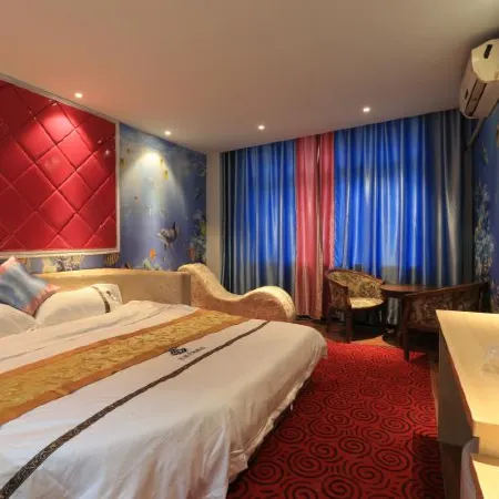 Mengshan Wufu Theme Hotel