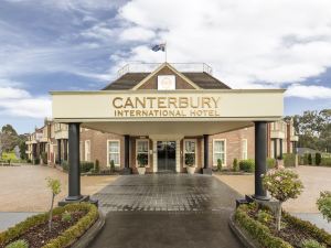 Canterbury International Hotel