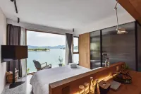 Islet Villa