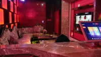 Huaxi Hotel - Swimmingpools