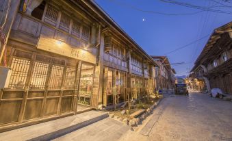 Tree Space(Dukezong Ancient Hotel)