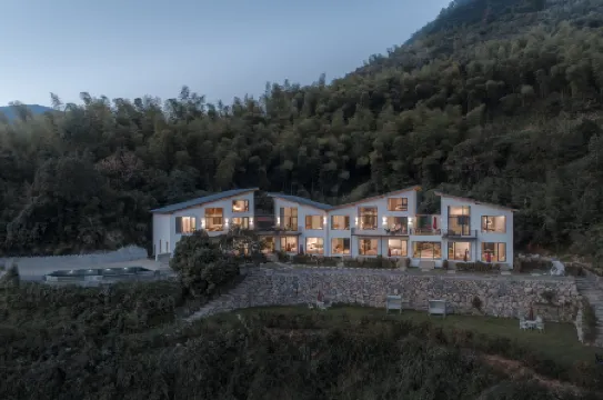 tlyunrivera Отели рядом с достопримечательностью «Huxiaoxia Riptide Adventure»