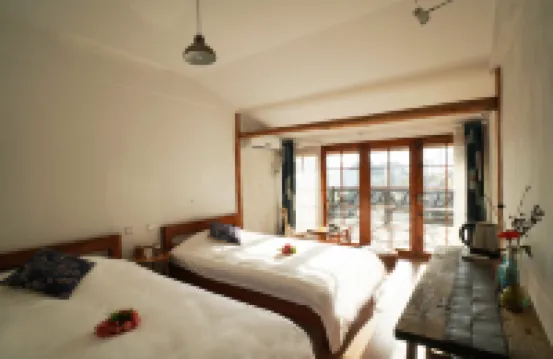 Yun Shang Wu Tian Guesthouse