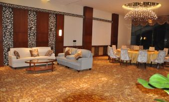 Xueyehu Holiday Hotel