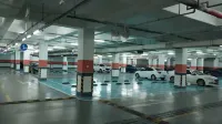 Binhu Hotel - Parking