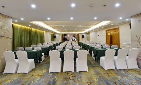 Suitetrails - Vienna International Hotel