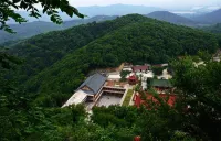 Qingmu Platinum Hotel (Ma'anshan He County Zhengpugang)