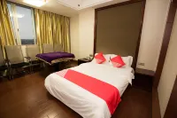 Sunday Business Hotel Hotels near Huazhou Railway Station