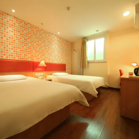 Homeinn Hotel (Jinan Railway Station North Square Metro Station Mingquan Square)