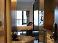 广州广州琪大大INES酒店式公寓 - 高层一室大床房
