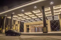 Duolun Nuo'er Hotel - parking