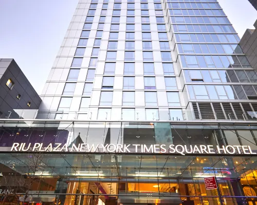 Riu Plaza New York Times Square Hotels near Columbus Circle