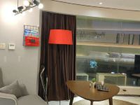 查米服务式公寓(广州北京路店) - 180度玻璃园弧大床房