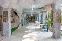 Suwanna Riverside Hotels in Sankhaburi